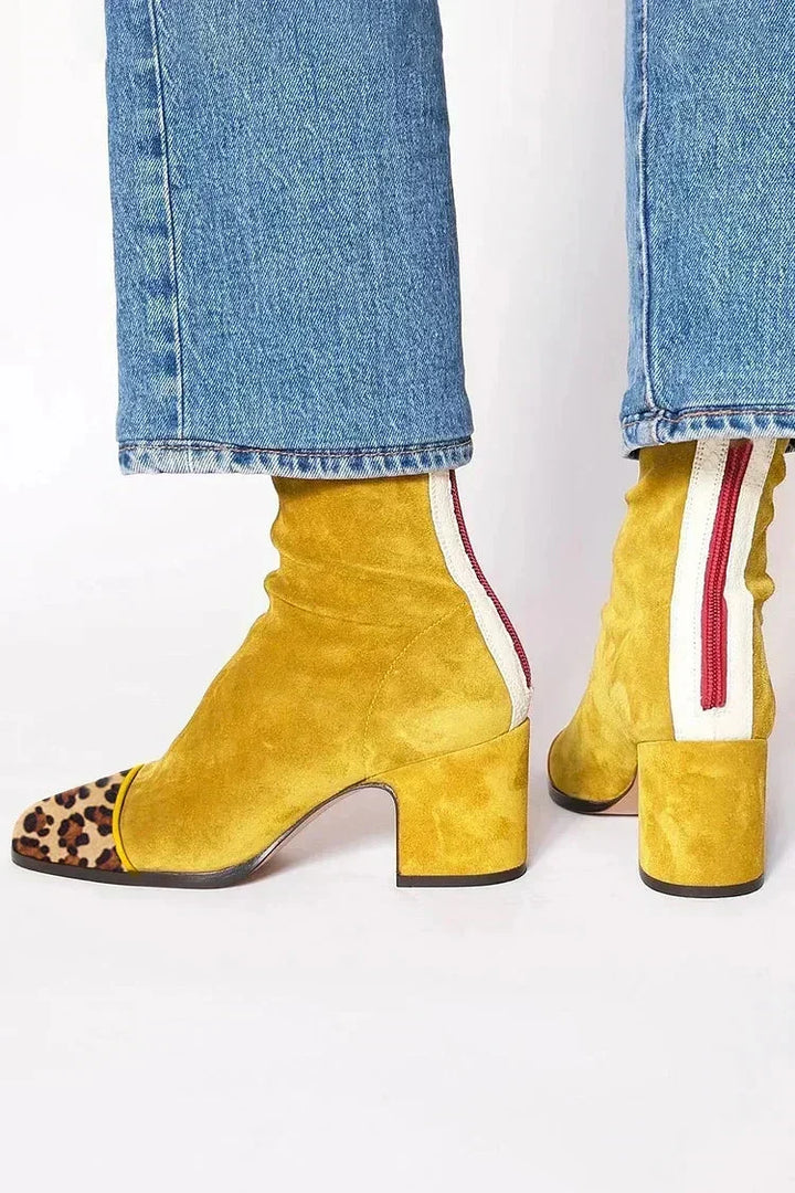Elegante Damenstiefel mit Absatz