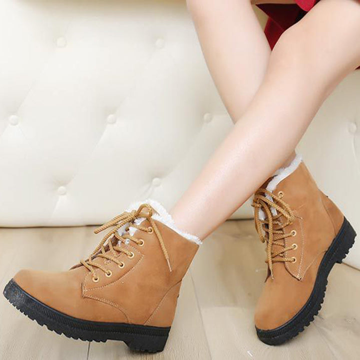 Hohe Schneestiefel für Damen mit Schnürung und warmem Wollfutter