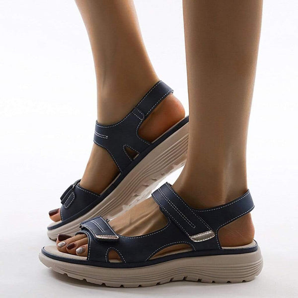 Damensandalen mit verstellbarem Riemen