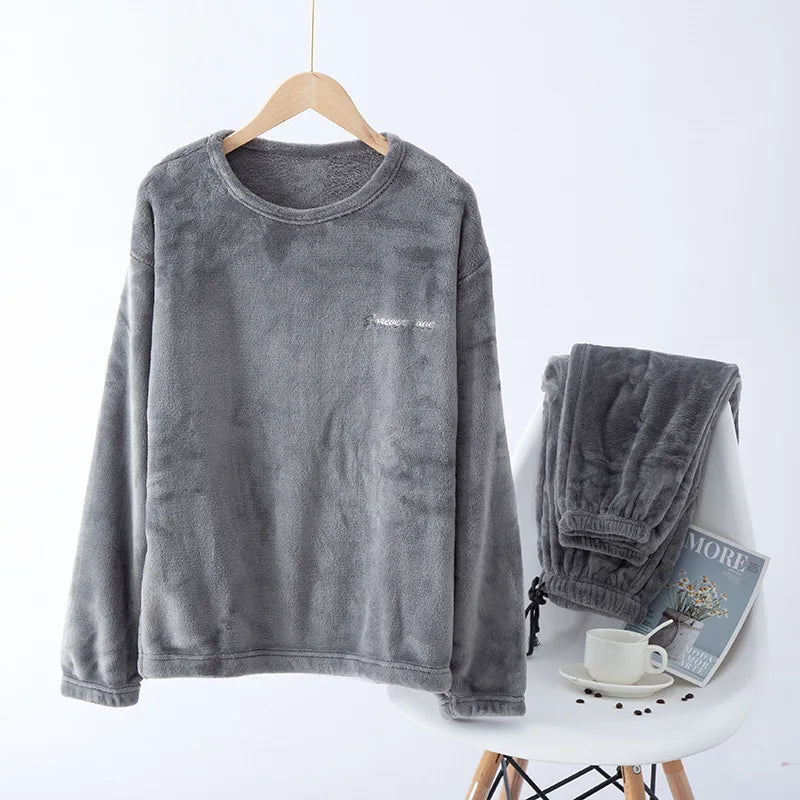 Winter Chill Pyjama | Warme und weiche Nachtwäsche für Männer