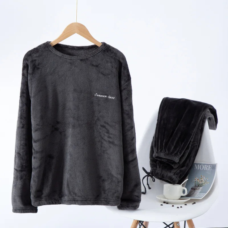 Winter Chill Pyjama | Warme und weiche Nachtwäsche für Männer