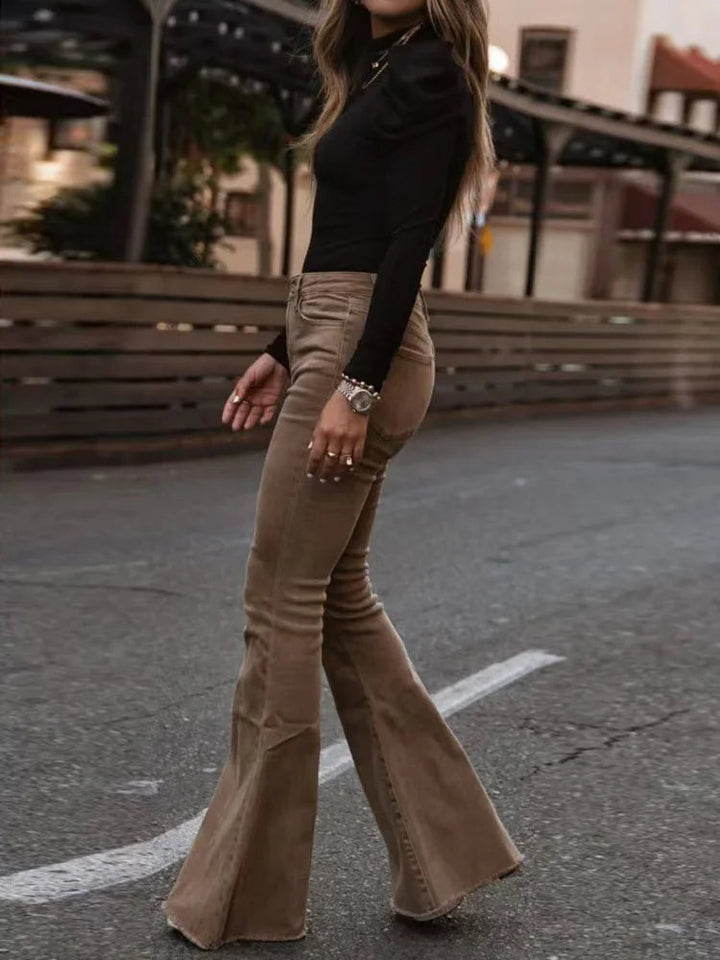 Modische Cordhose mit ausgestelltem Bein für Damen