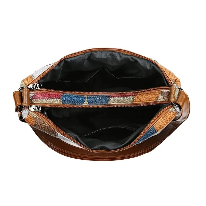 Patchwork-Tasche für den Alltag mit Einsätzen aus Kunstleder.