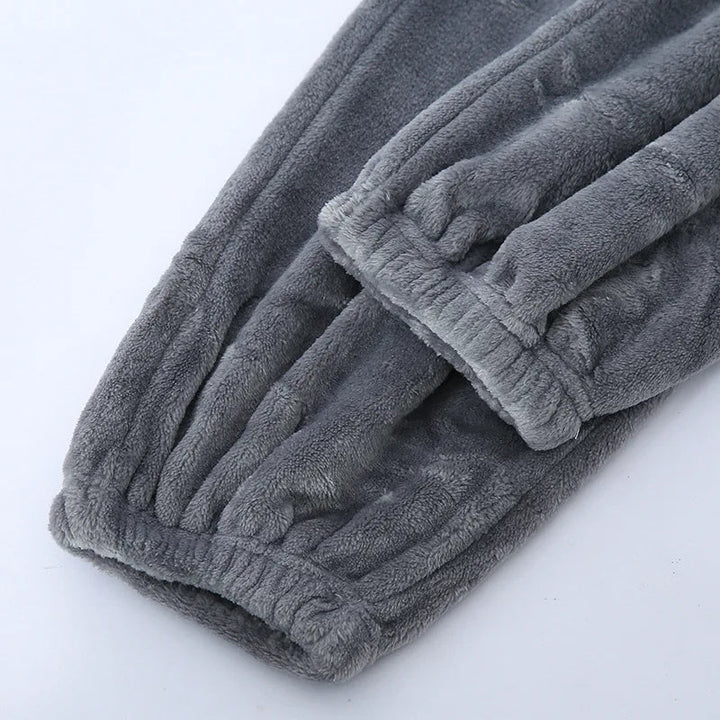 Winter Chill Pyjama | Warme und weiche Nachtwäsche für Männer