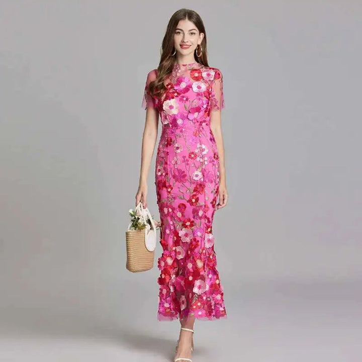 Sommerliches, besticktes Spitzenkleid für Damen