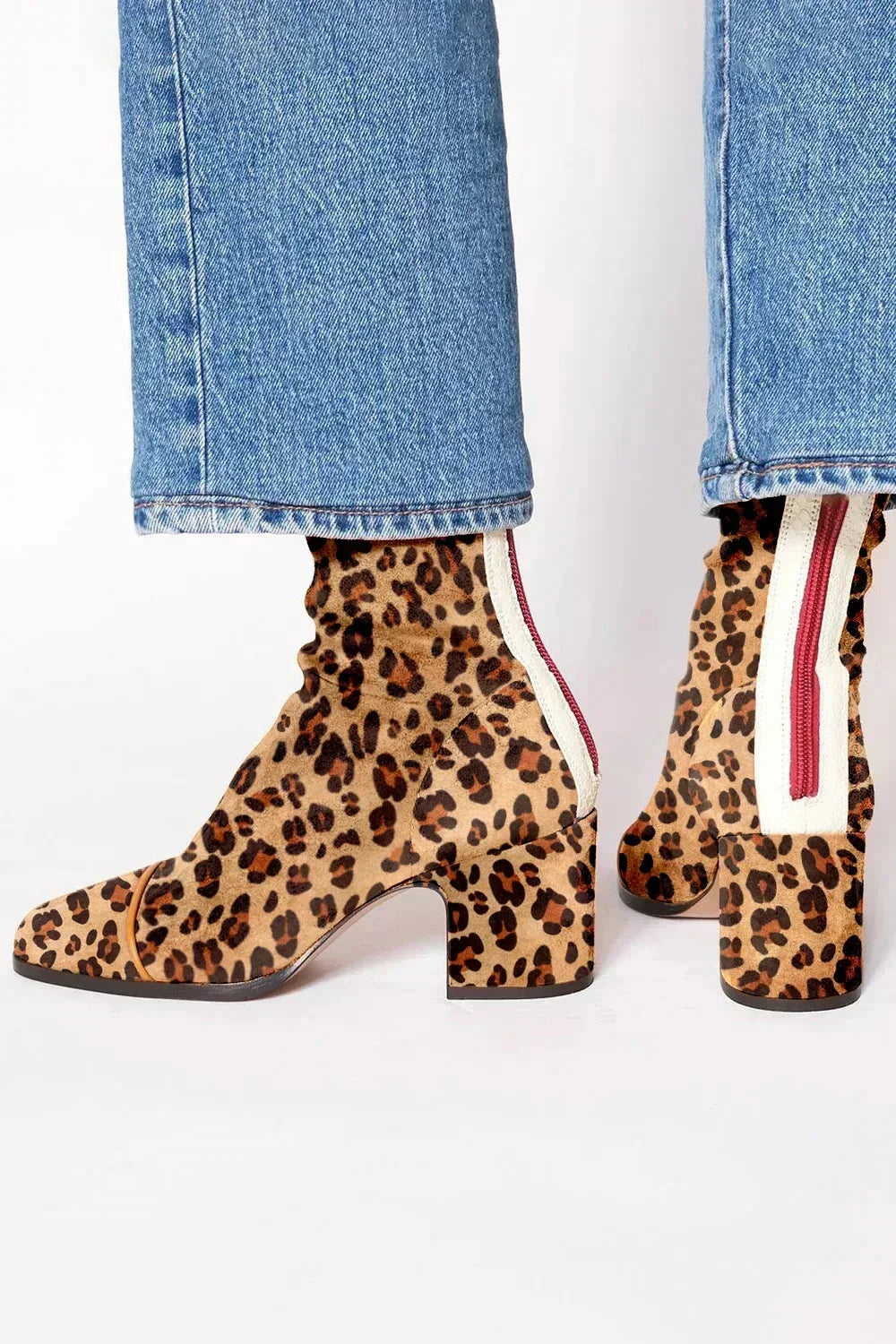 Elegante Damenstiefel mit Absatz