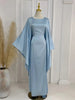 Elegantes Maxikleid mit Spaghettiträgern und hohem Schlitz