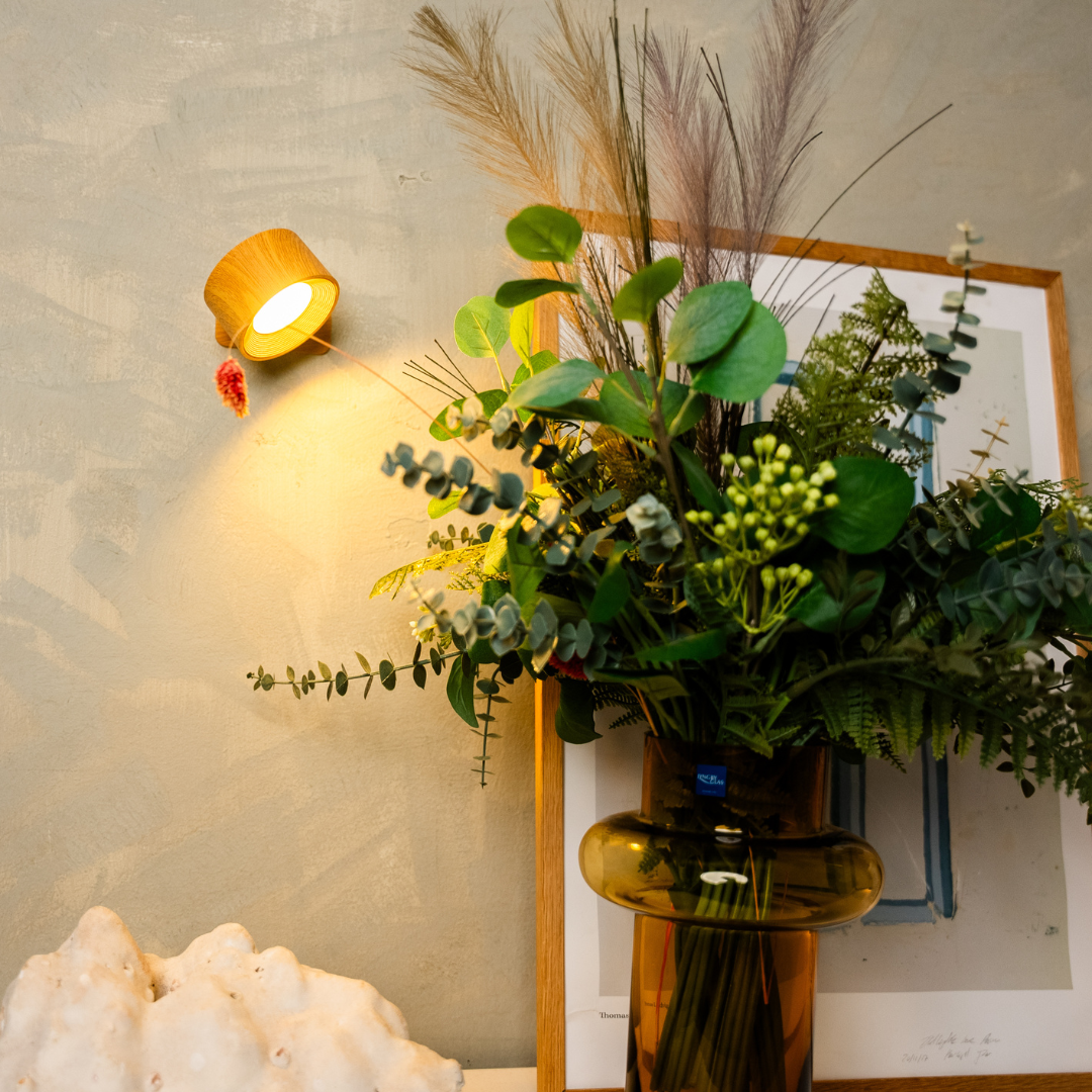 Kabellose LED-Wandlampe mit 360°-Drehung, Touch-Dimmung, 3 Lichtfarben und USB-C-Akku