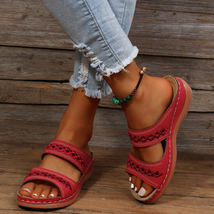 Damen-Sommersandalen mit doppeltem Riemen und Keilabsatz