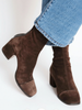 Elegante Damenstiefel mit Absatz