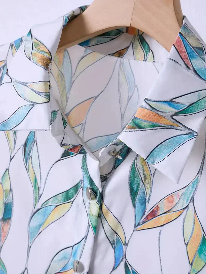 Trendige Damenbluse mit abstraktem Muster und Knopfleiste - Marlene