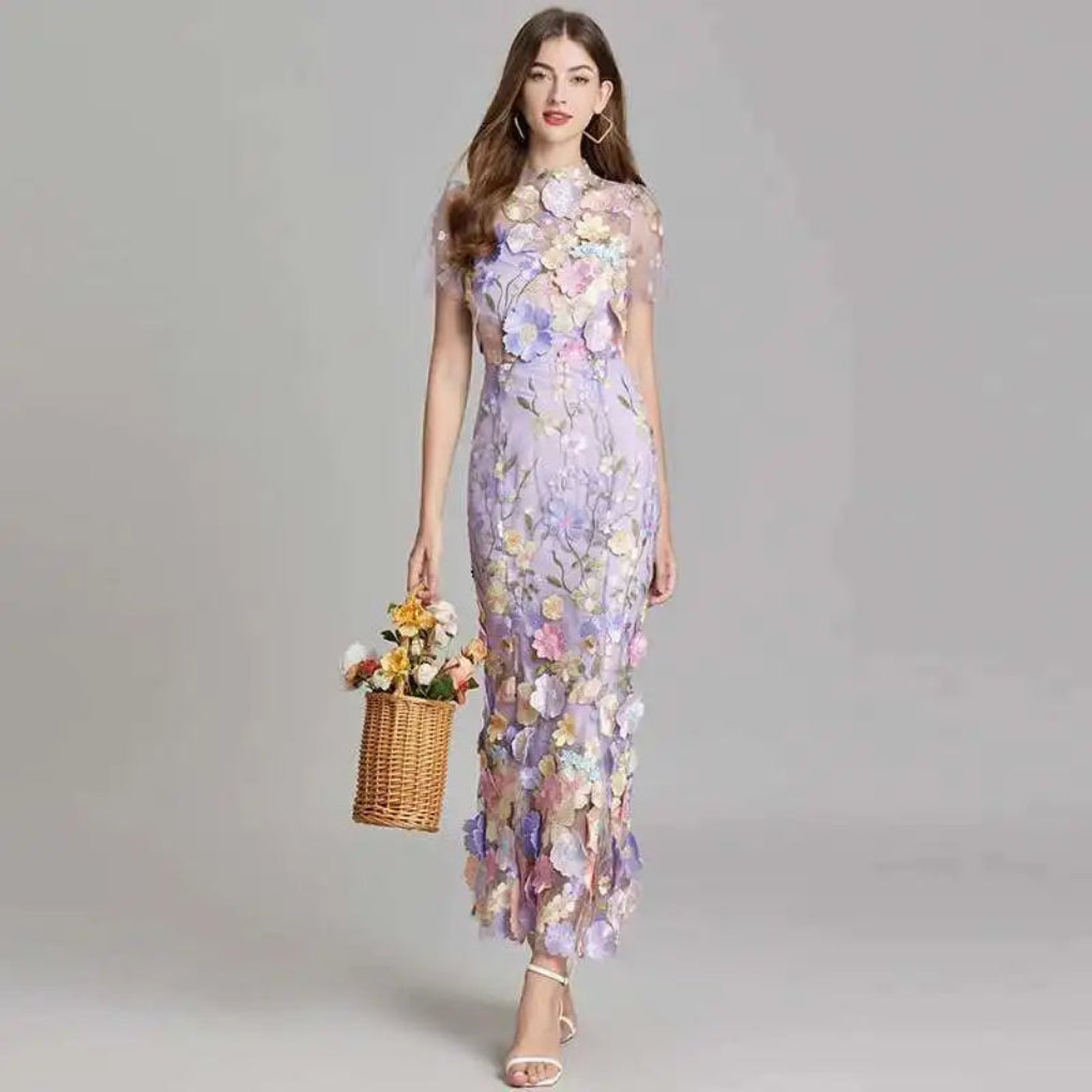 Sommerliches, besticktes Spitzenkleid für Damen