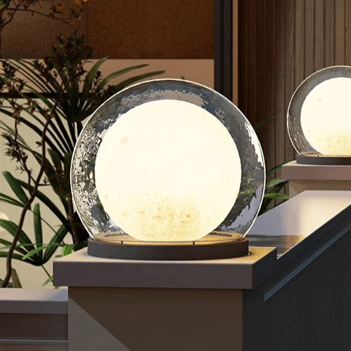 Moderne Außenlampe - Design in Mondform
