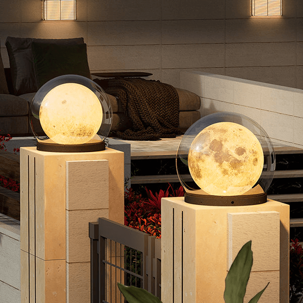 Moderne Außenlampe - Design in Mondform