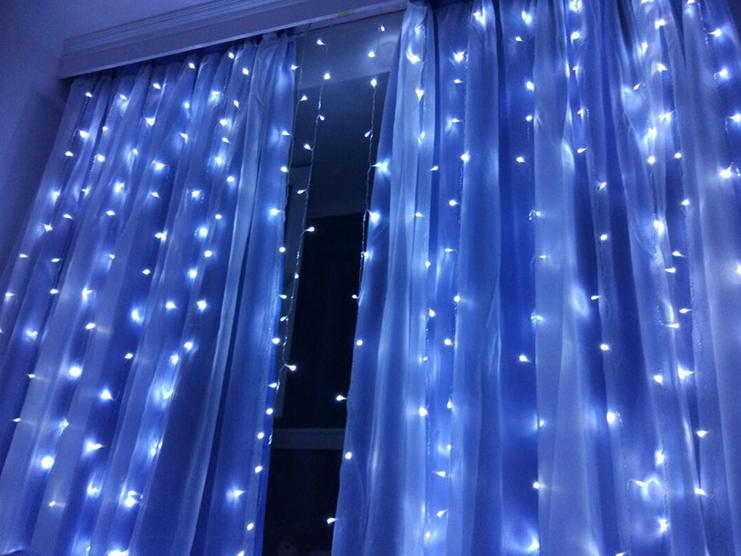 LED-Lichtervorhang mit Fernbedienung für Fenster und Wand