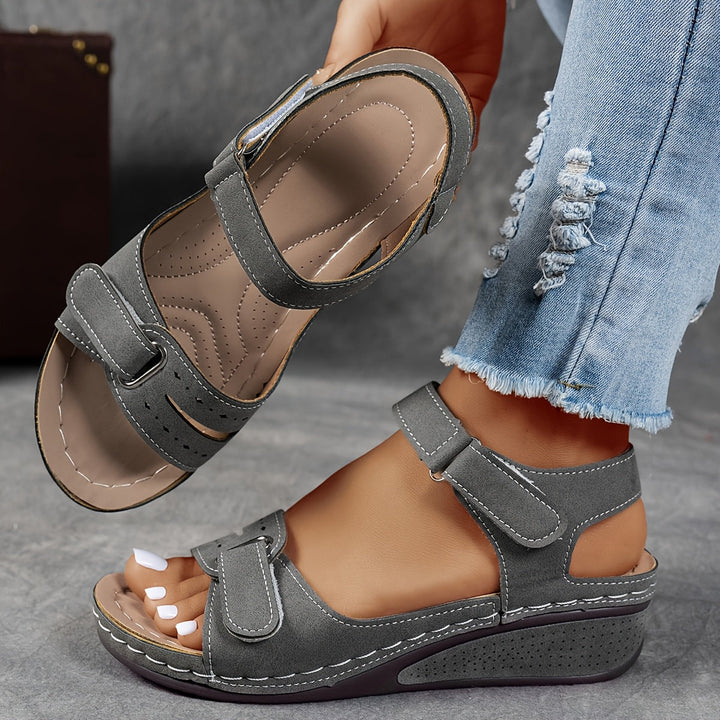 Bequeme orthopädische Sandalen