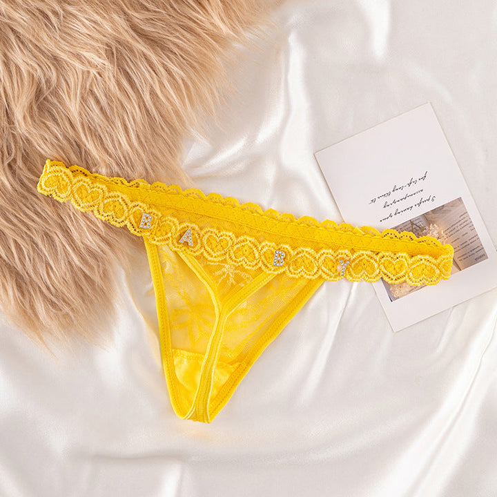 LaceFlair personalisierte Spitzen‑Dessous mit Kristallbuchstaben