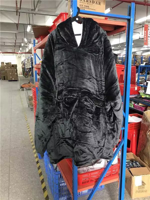 Beheizte Oversize-Hoodie-Decke aus Sherpa mit 3 Stufen