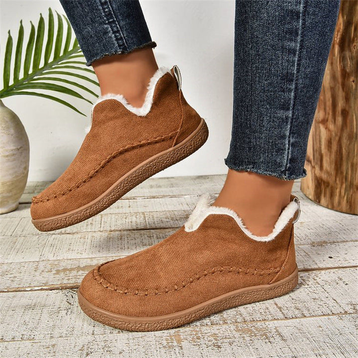 Gefütterte Damen-Stiefeletten mit V-Ausschnitt und flacher Sohle