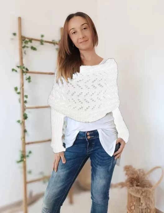 Wickelschal mit doppelten Ärmeln - kuscheliger Strickschal mit integrierten Ärmeln
