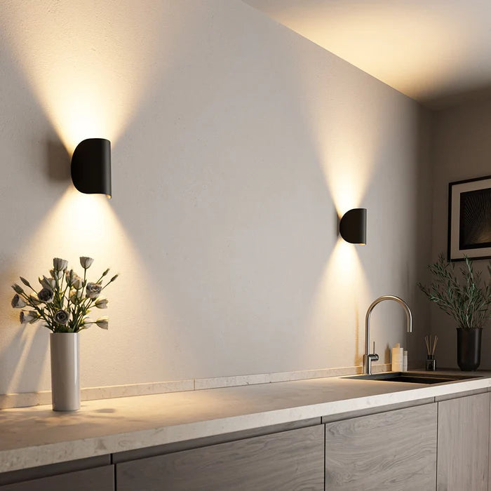 Verstellbare Up-Down-LED-Wandleuchte – warmes Ambientlicht, modernes Design