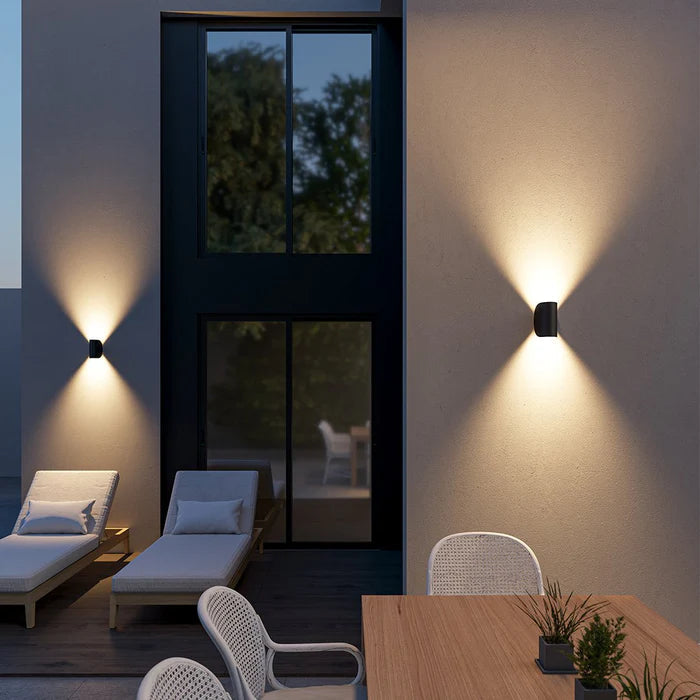 Verstellbare Up-Down-LED-Wandleuchte – warmes Ambientlicht, modernes Design