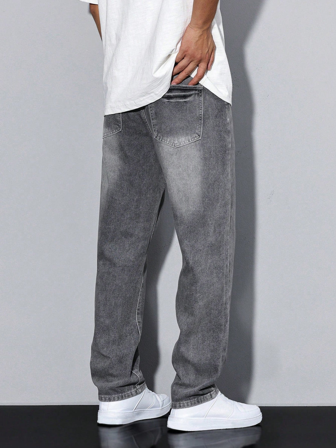 Baggy-Jeans - weit geschnittene Denim-Hose im Used-Look