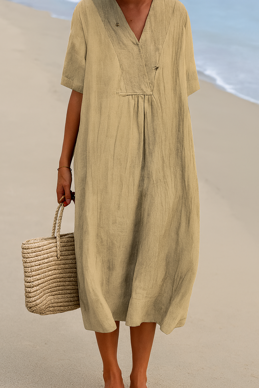 Lässiges Strandkleid mit V-Ausschnitt und kurzen Ärmeln