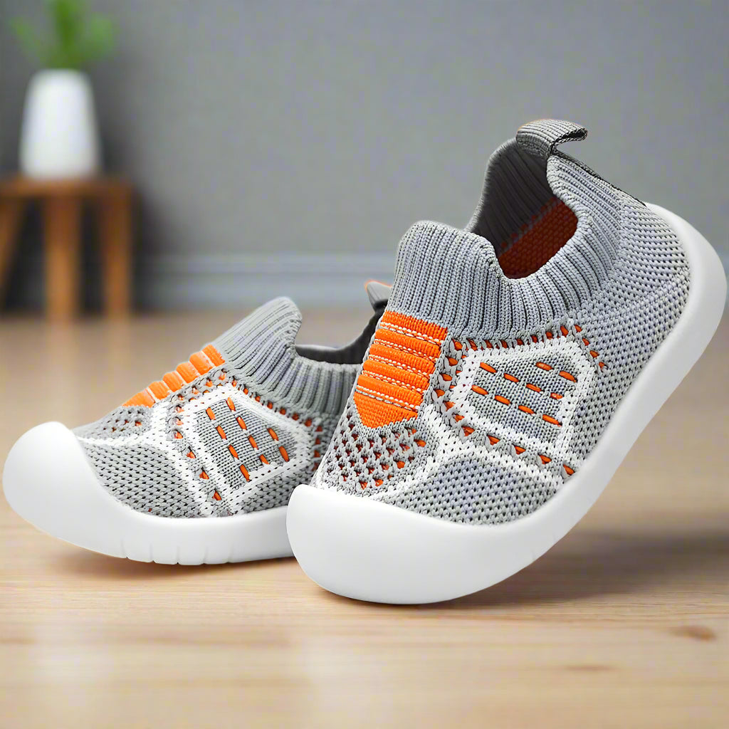 Babyschuhe mit passgenauem elastischem Sitz, rutschfesten Sohlen, atmungsaktivem Mesh, Alter 0-4