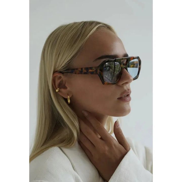 Modische Sonnenbrille mit Glamour-Details – Nova