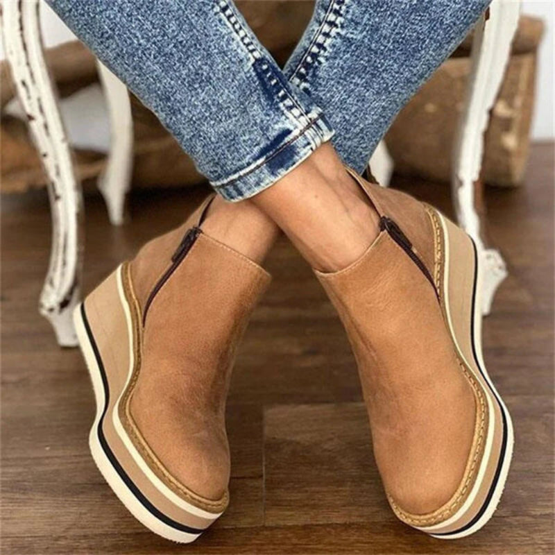 Damen-Keilabsatzstiefeletten mit Vintage-Charme