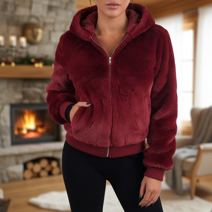 Flauschige Strickjacke mit Kapuze - Christina