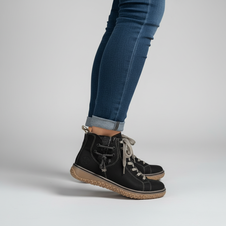 Gefütterte winterfeste Stiefelette - Gina