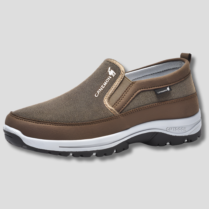Wasserabweisend. Für Gleichgewicht konzipiert. Schuhe für Komfort bei jedem Wetter.