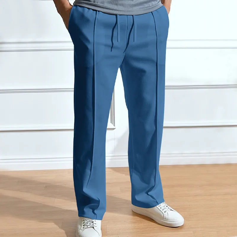 Herrenhose mit schmaler Passform und elastischem Bund mit Kordelzug