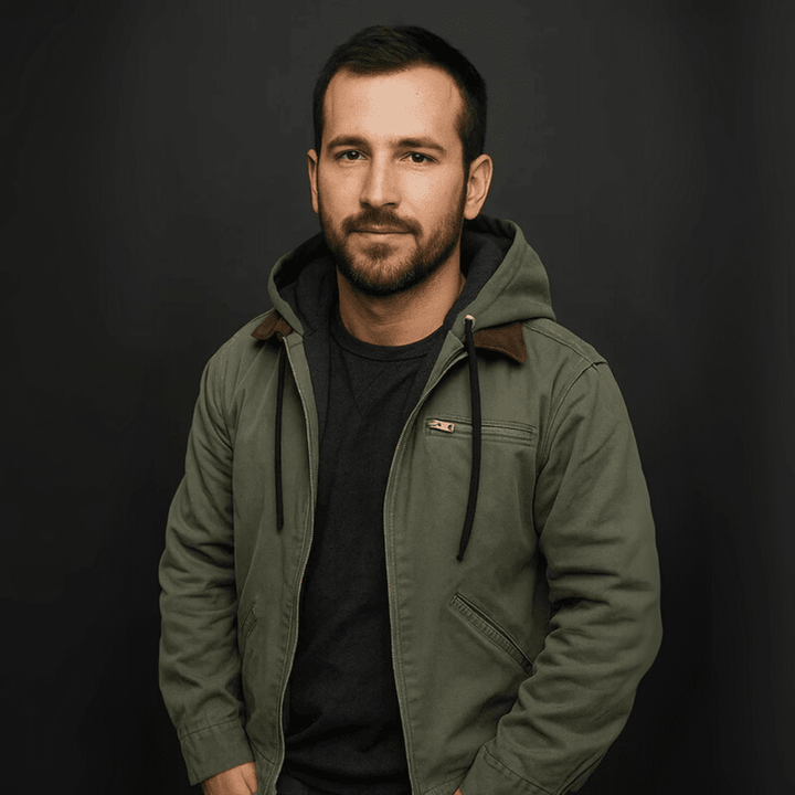Herren Leder Winterjacke mit Kapuze und Reissverschluss für kalte Tage