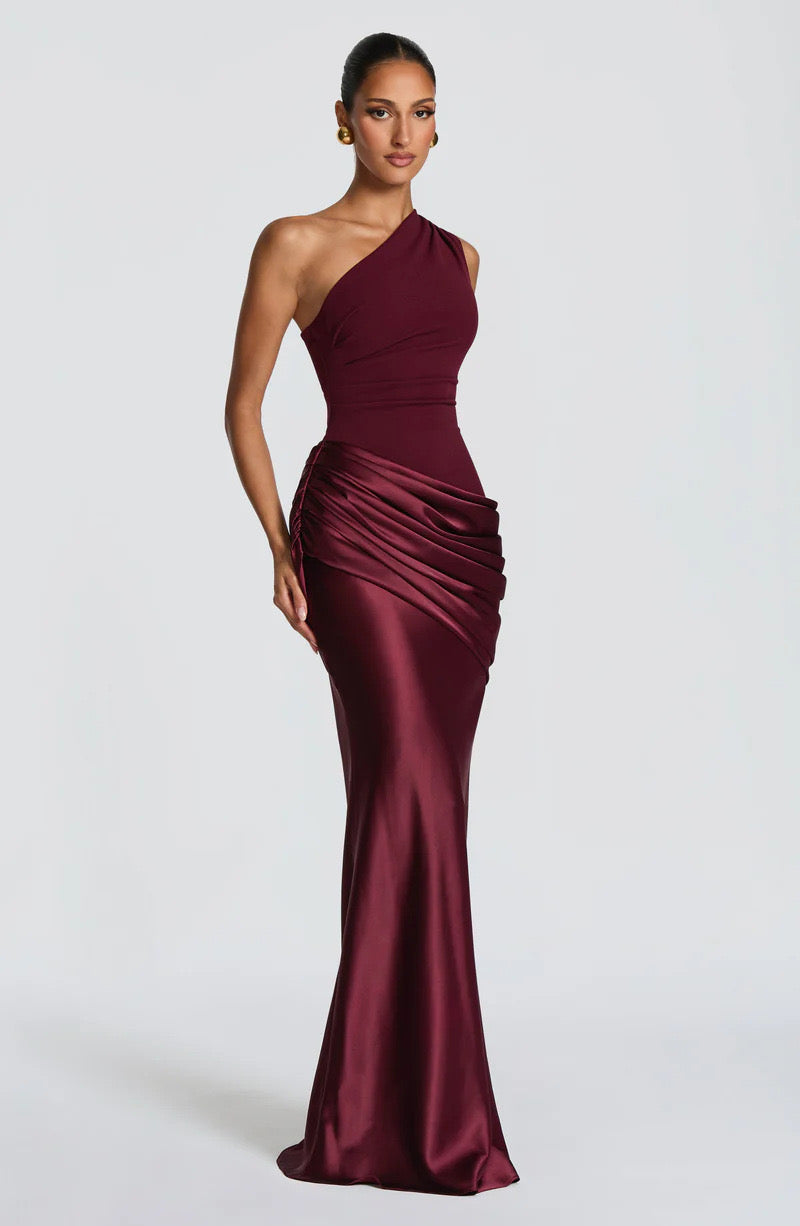 Sidonie einseitig geschultertes, drapiertes Maxikleid aus Satin