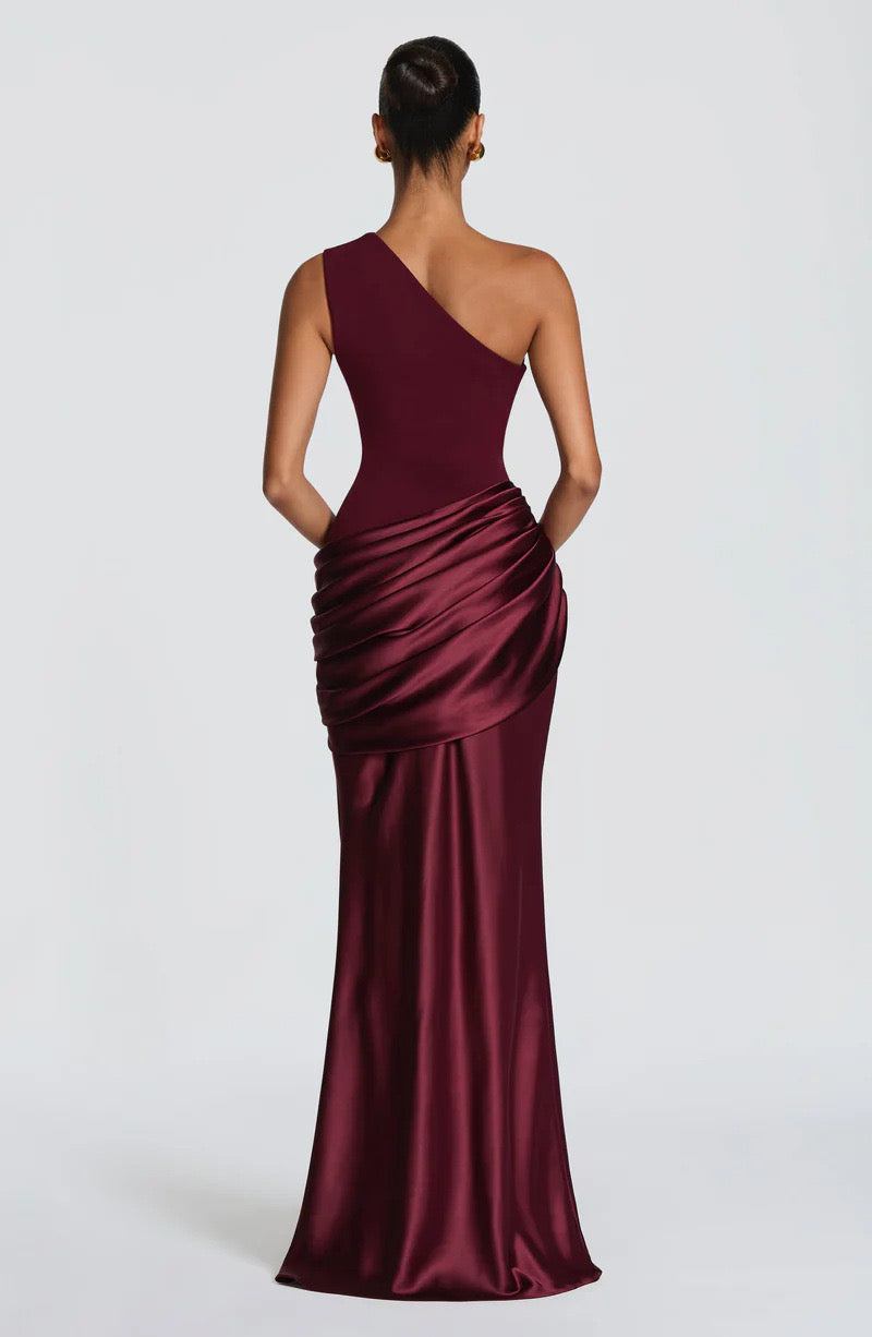 Sidonie einseitig geschultertes, drapiertes Maxikleid aus Satin