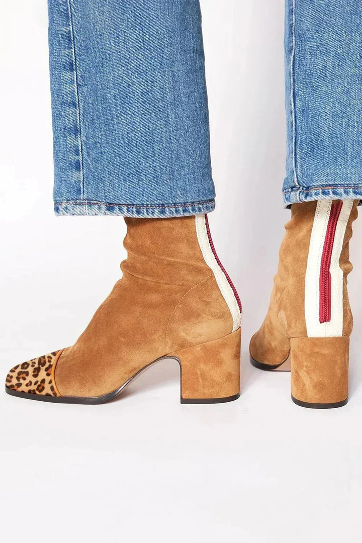 Elegante Damenstiefel mit Absatz