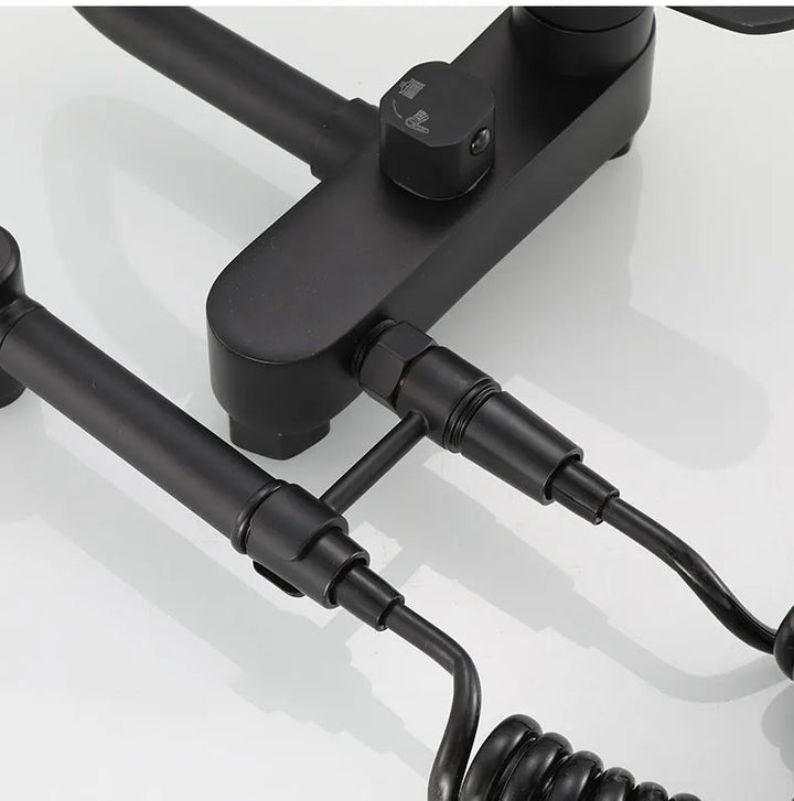 AquaJet Wandarmatur in Schwarz aus Messing