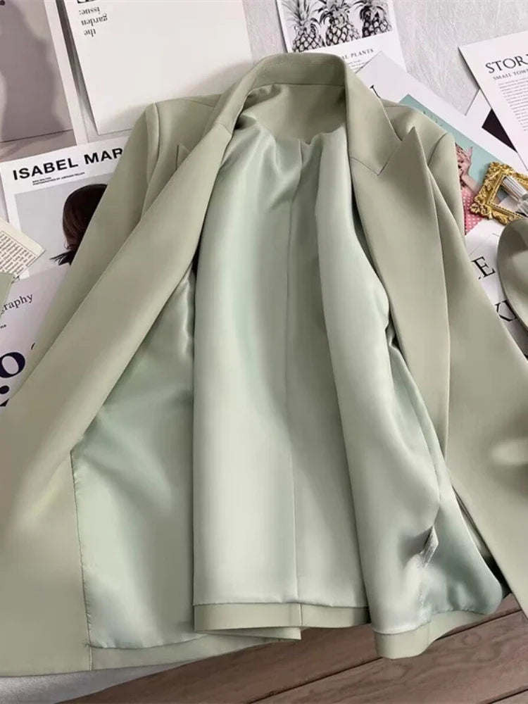 Nora | Stylischer Blazer mit Gürtel für einen Modernen Look