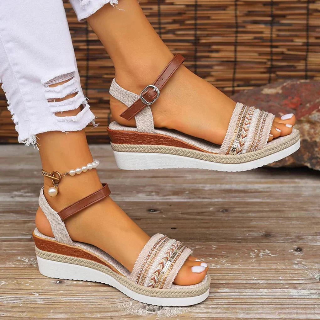 Boho-Sandalen mit Keilabsatz für Damen