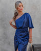 Asymmetrisches Off-Shoulder-Kleid