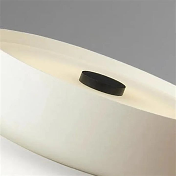 Moderne und minimalistische LED-Deckenleuchte