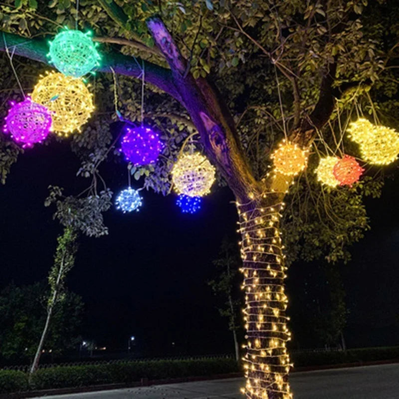 Stimmungsvolle LED-Lichtkugel für drinnen & draussen – Orbola