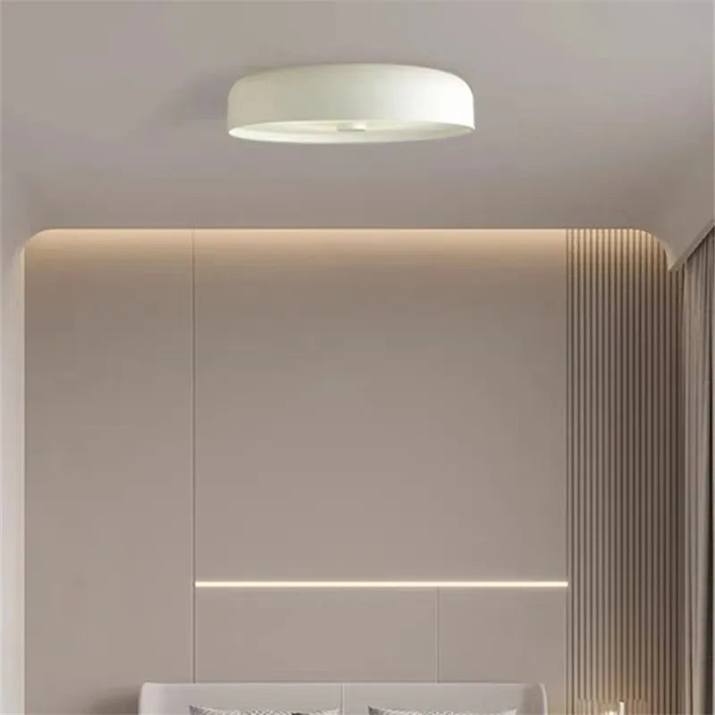 Moderne und minimalistische LED-Deckenleuchte