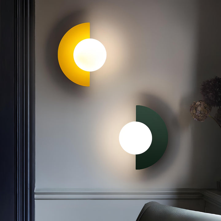 Nordische halbrunde Wandlampe