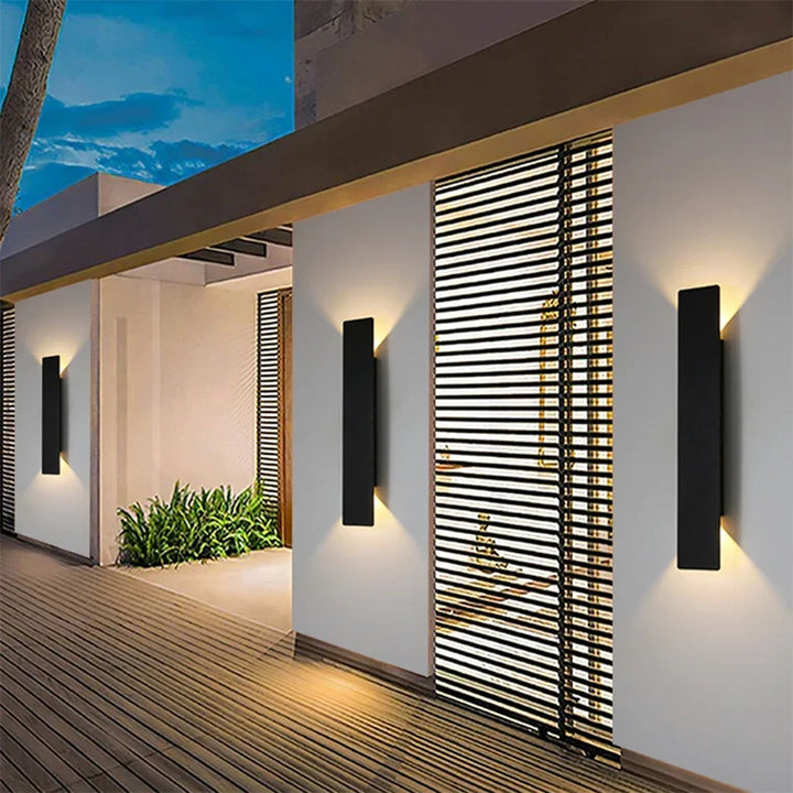 Moderne Außenleuchte – LED-Wandleuchte auf/ab, wasserdicht, vertikales Design