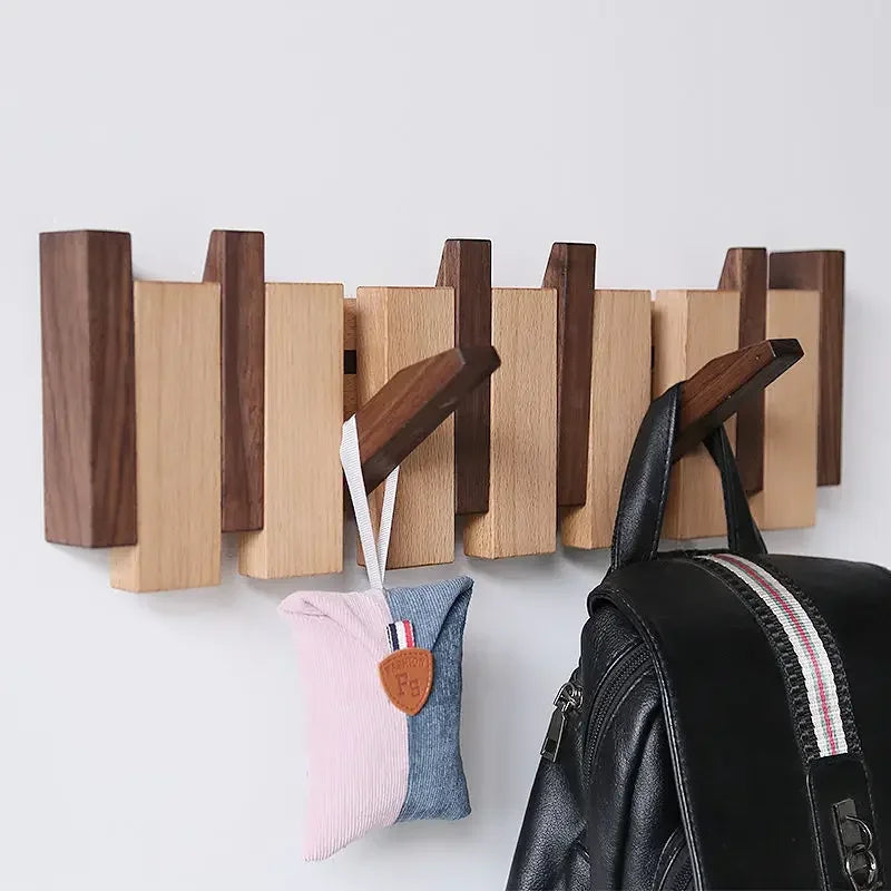 Klaviatur-Holz-Garderobe – Elegante Wandorganisation für den Eingangsbereich