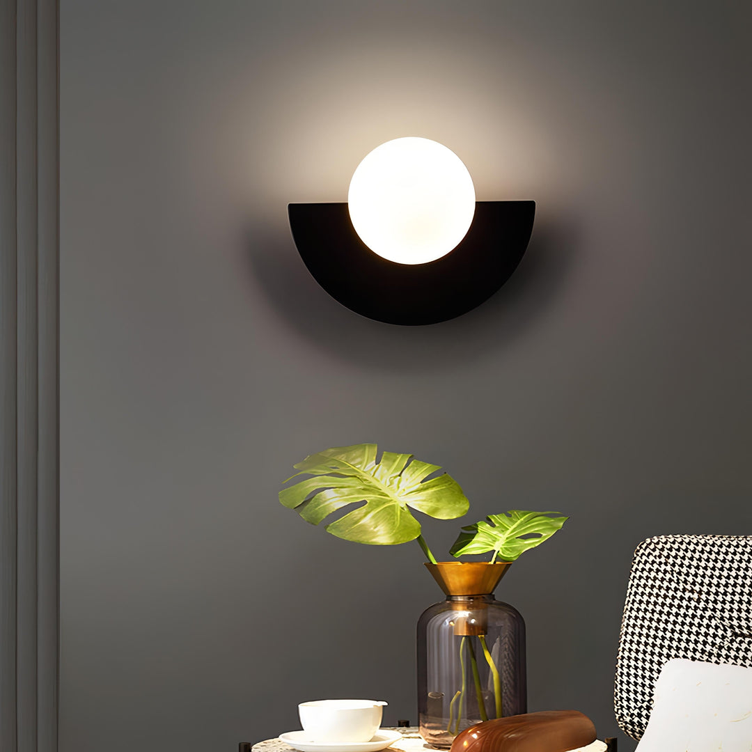 Nordische halbrunde Wandlampe